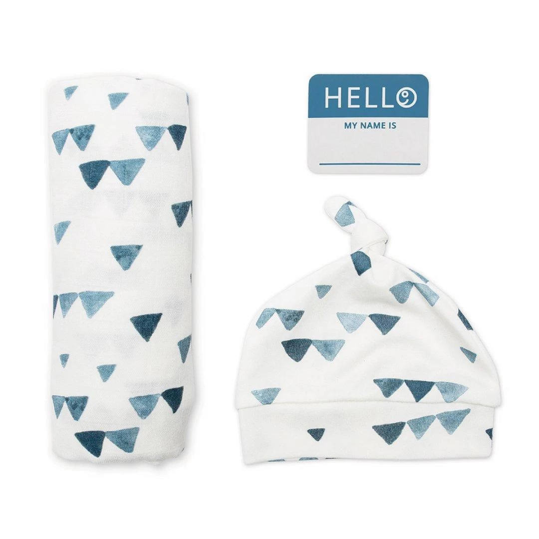 Lulujo Hello World Newborn Set- Navy Triangles Baby 4 Lulujo Hello World Newborn Set- Navy Triangles Baby